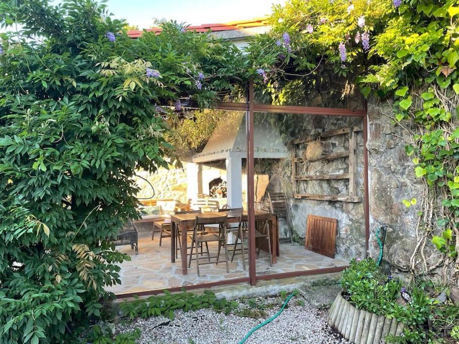 무히아 Lugar Do Curro, San Martino De Ozon 빌라 외부 사진